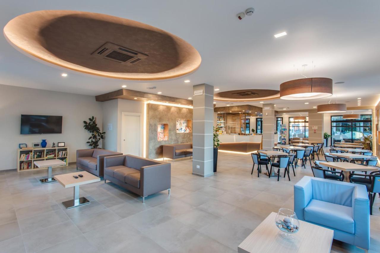 Adriatico Hotel Family Village Gatteo a Mare酒店