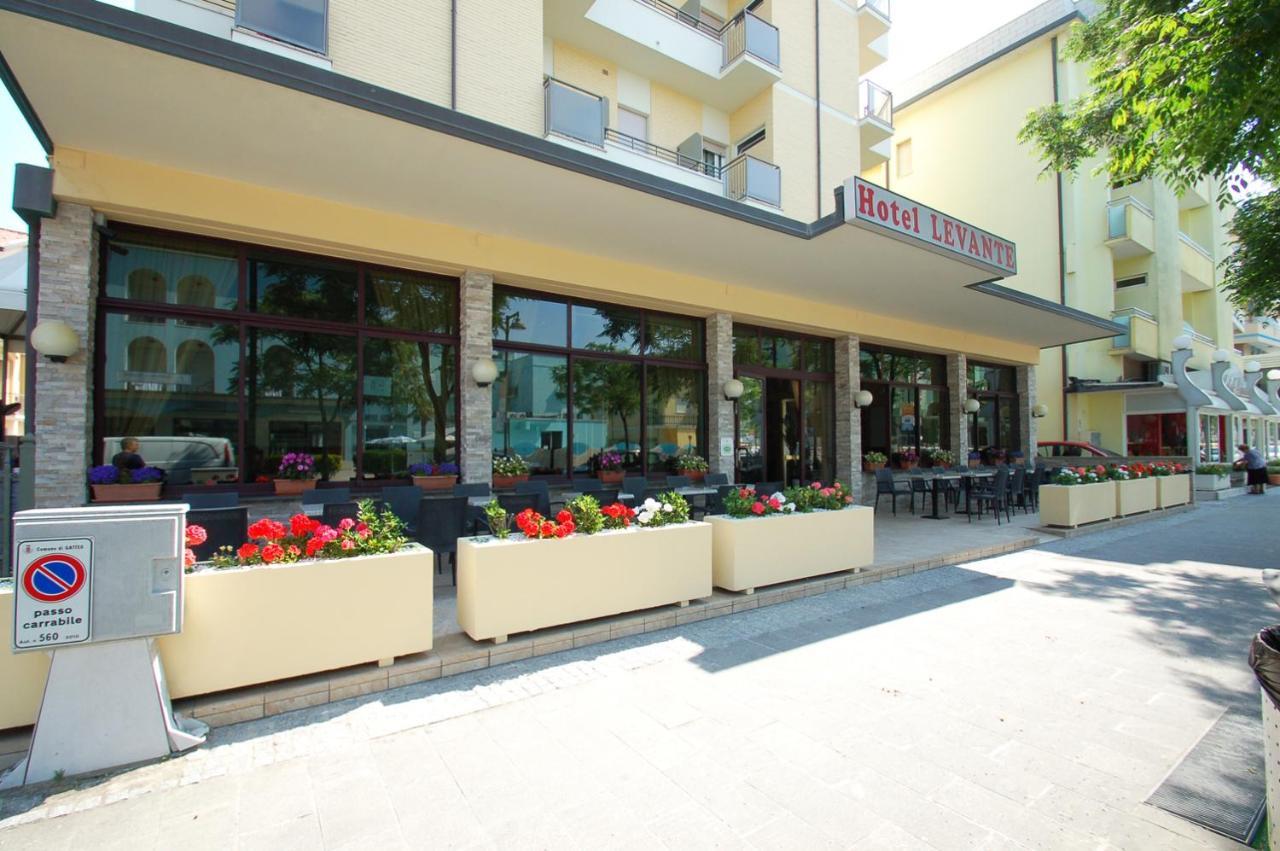 Hotel Adriatico Family Village 3*